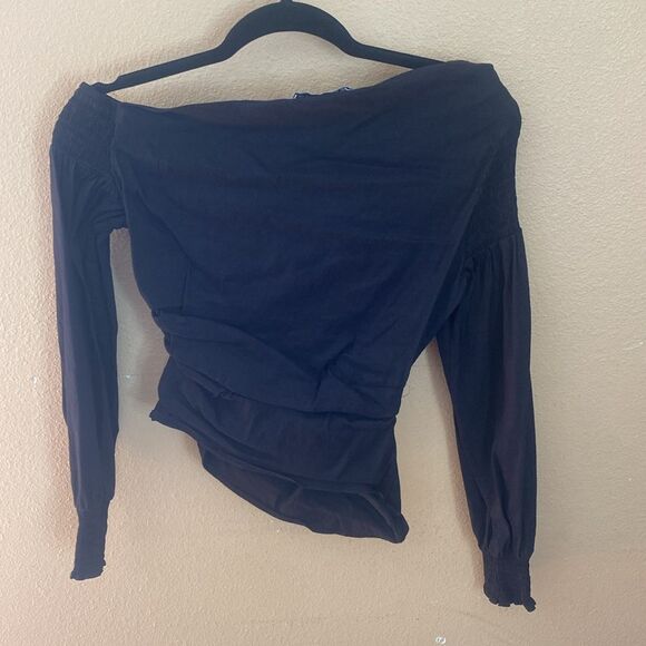 Black long sleeve ruched blouse - Picture 3 of 3